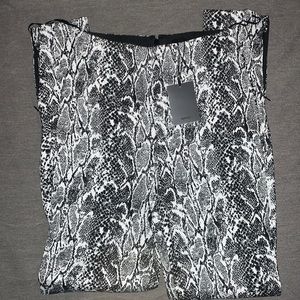 New NBD size XS dressing pants